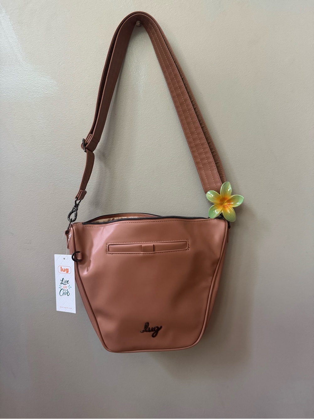 Lug Quest women’s Crossbody Bag in Warm Brown